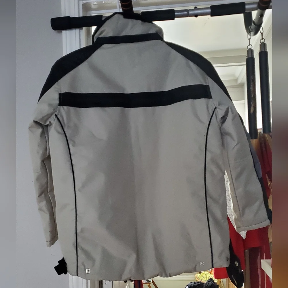 Winter jacket - Picture 2 of 5